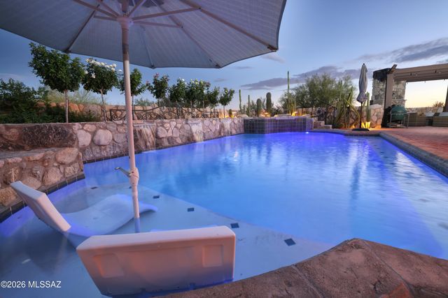 14153 N Blazing Canyon Place, Oro Valley, AZ 85755