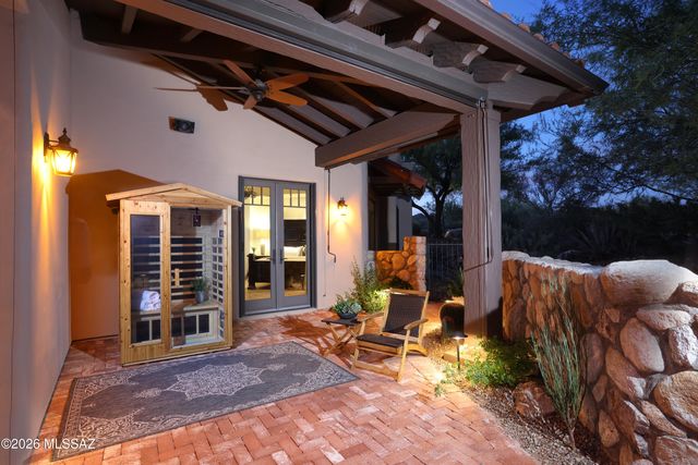 14153 N Blazing Canyon Place, Oro Valley, AZ 85755