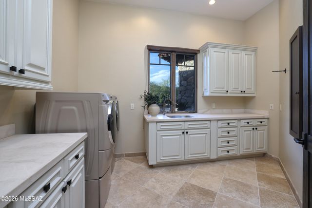 14153 N Blazing Canyon Place, Oro Valley, AZ 85755