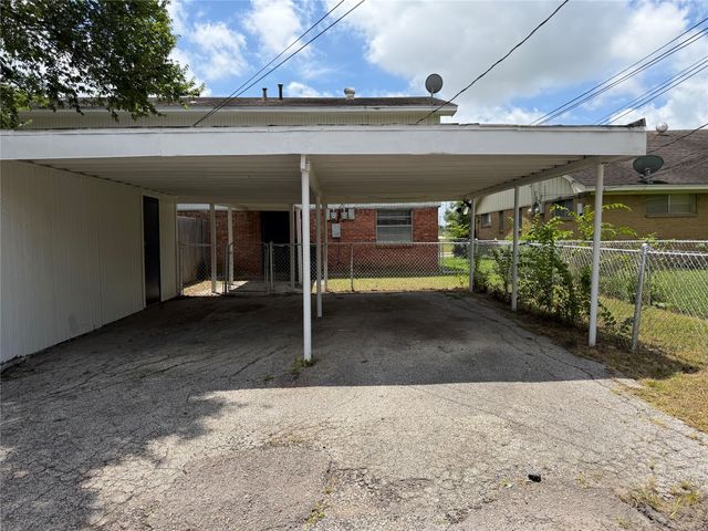 3002 Stanford Street B, Greenville, TX 75401
