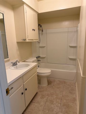 3002 Stanford Street B, Greenville, TX 75401
