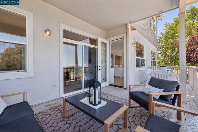 568 High Eagle Ct, Walnut Creek, CA 94595
