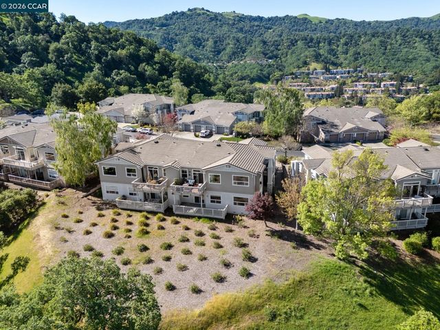 568 High Eagle Ct, Walnut Creek, CA 94595