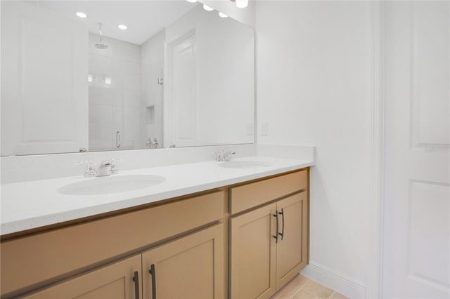 13124 CALMING BREEZE WAY, Winter Garden, FL 34787