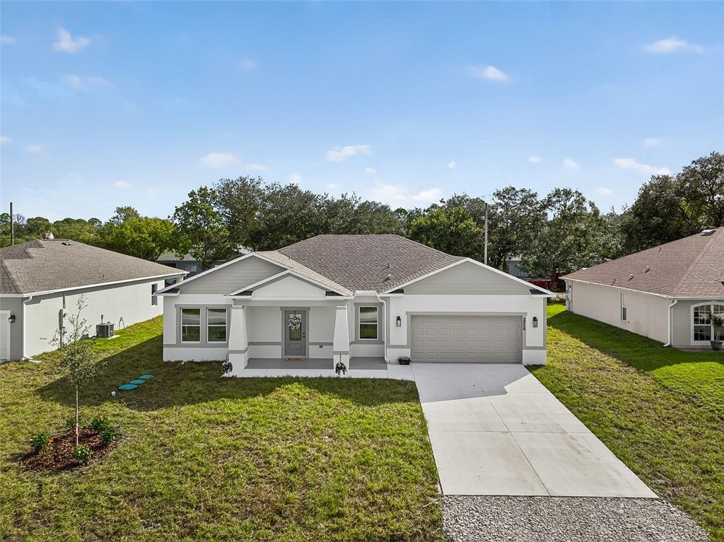 8966 103rd Court, Vero Beach, FL 32967