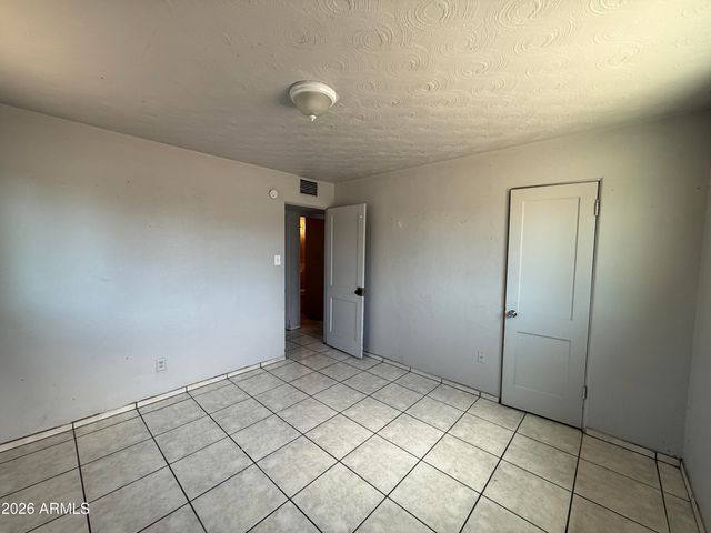 2732 W Luke Avenue, Phoenix, AZ 85017