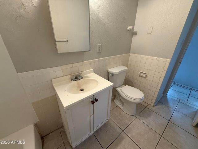 2732 W Luke Avenue, Phoenix, AZ 85017