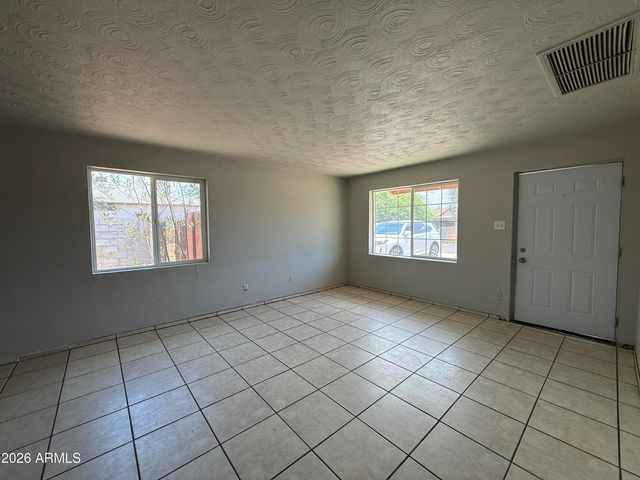 2732 W Luke Avenue, Phoenix, AZ 85017
