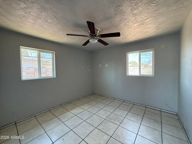 2732 W Luke Avenue, Phoenix, AZ 85017