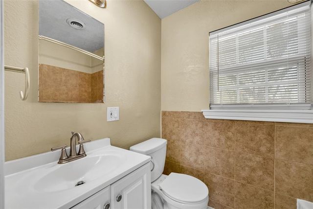 903 SW Garfield Avenue, Lawton, OK 73501