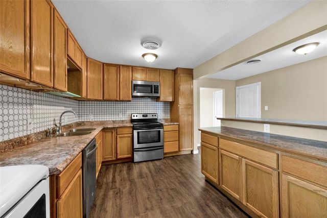 903 SW Garfield Avenue, Lawton, OK 73501