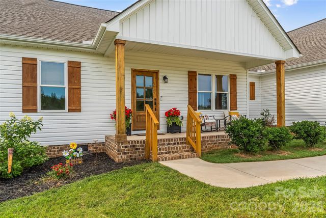 1459 Malden Court, Crouse, NC 28033
