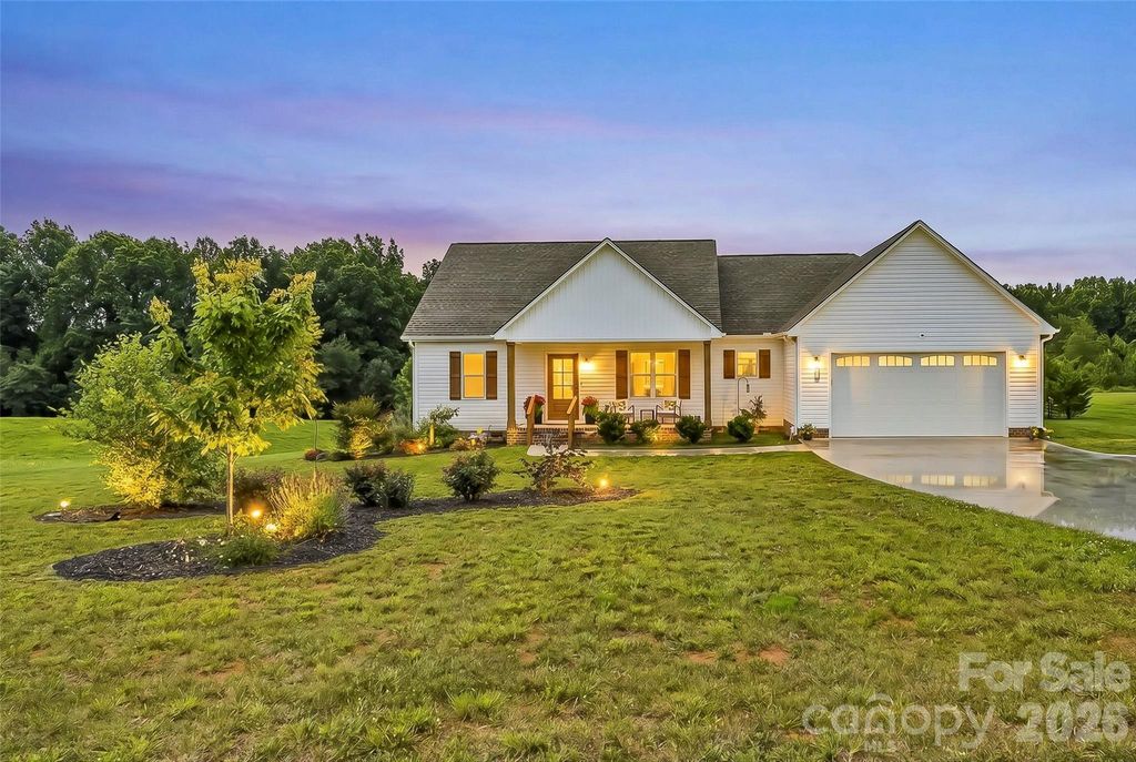 1459 Malden Court, Crouse, NC 28033