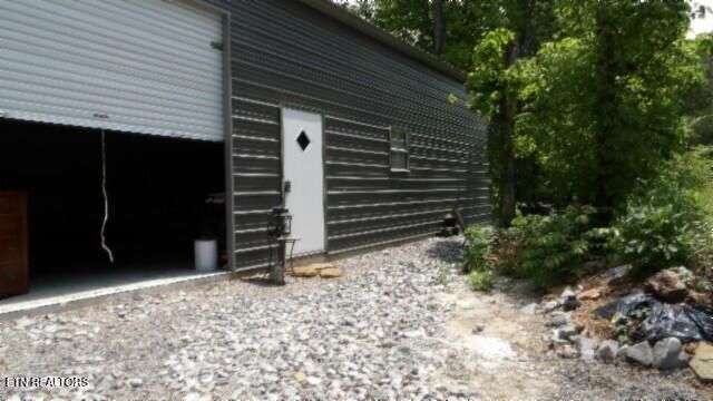837 Rock Springs Rd, Celina, TN 38551