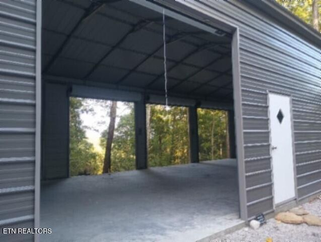 837 Rock Springs Rd, Celina, TN 38551