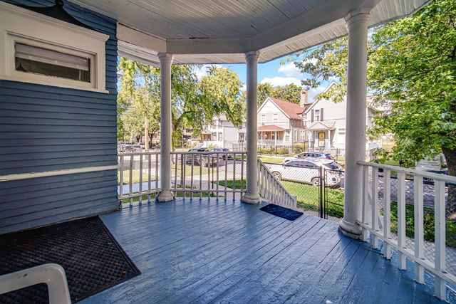 5815 W Fulton Street, Chicago, IL 60644