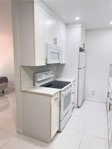 10762 N Kendall Dr I19, Miami, FL 33176