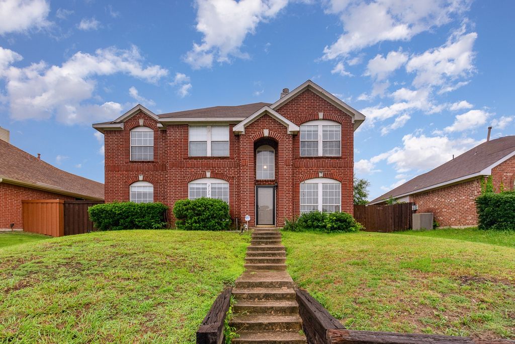 2120 Valley Falls Avenue, Mesquite, TX 75181