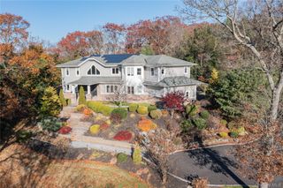 1 Brycewood Drive, Dix Hills, NY 11746