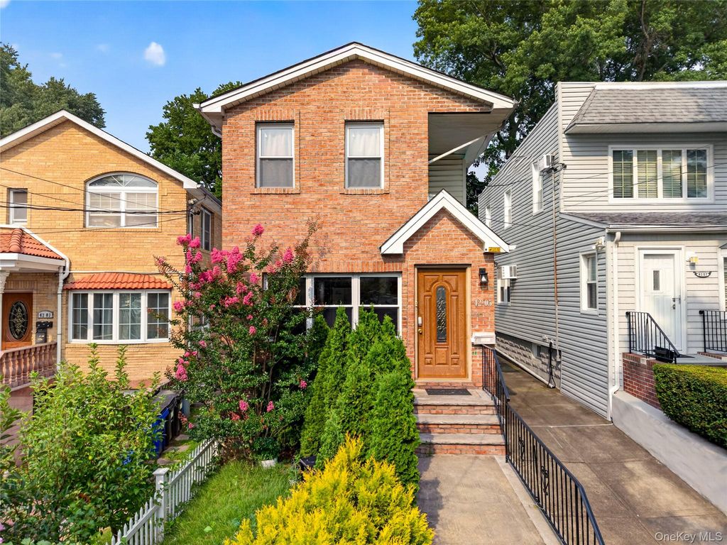 42-05 249th Street, Little Neck, NY 11363 — photo 2