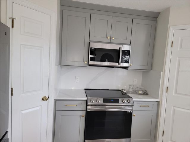 358 FAIRFIELD DRIVE, Sanford, FL 32771