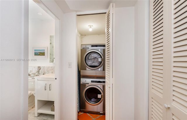 2451 Brickell Ave 10K, Miami, FL 33129