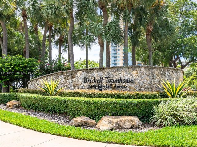 2451 Brickell Ave 10K, Miami, FL 33129