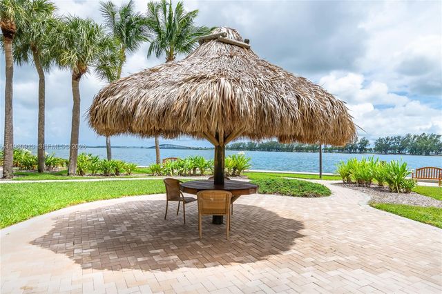 2451 Brickell Ave 10K, Miami, FL 33129