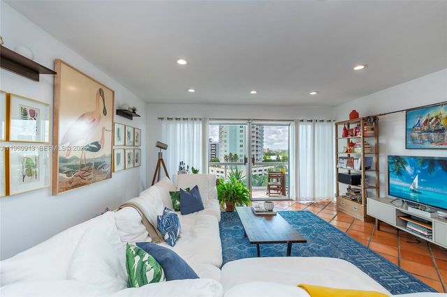 2451 Brickell Ave 10K, Miami, FL 33129