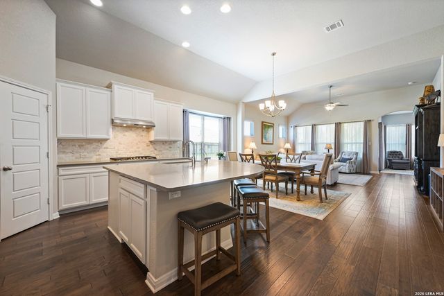 118 Escondido, Boerne, TX 78006