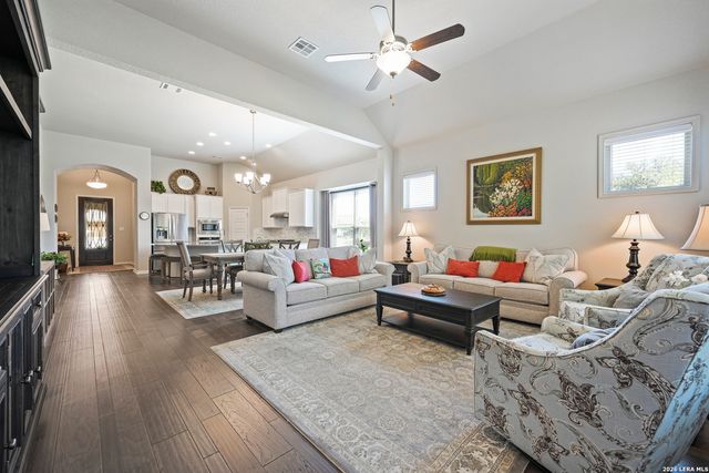 118 Escondido, Boerne, TX 78006