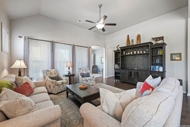 118 Escondido, Boerne, TX 78006