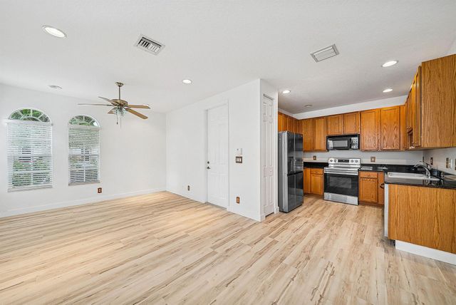 16088 Poppyseed Circle 304, Delray Beach, FL 33484