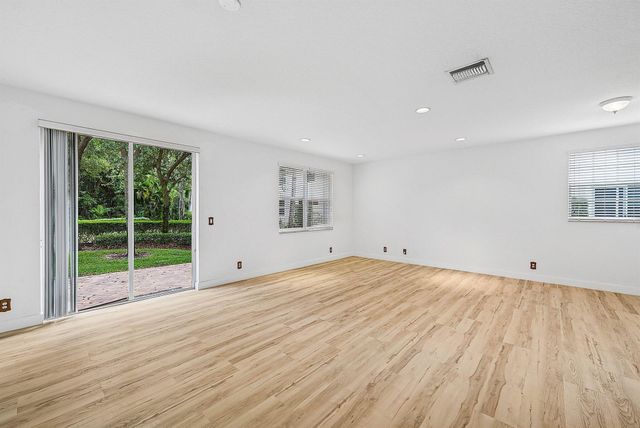 16088 Poppyseed Circle 304, Delray Beach, FL 33484