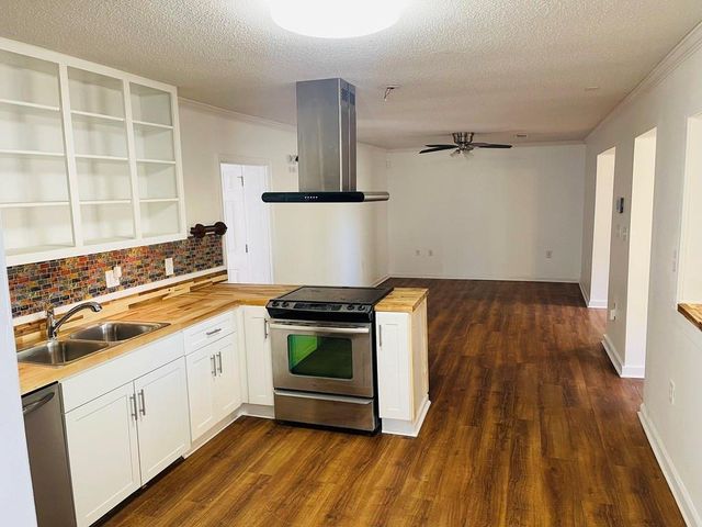1033 Highway 155 N A, Mcdonough, GA 30253