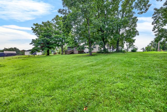 5904 Highway 76E, E, Springfield, TN 37172