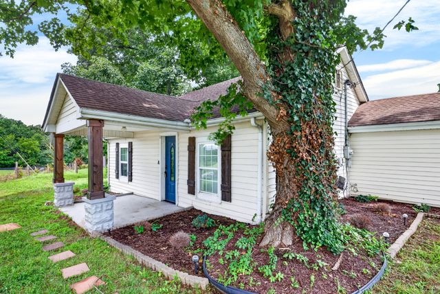 5904 Highway 76E, E, Springfield, TN 37172