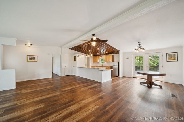 104500 S 4095 Road, Henryetta, OK 74437