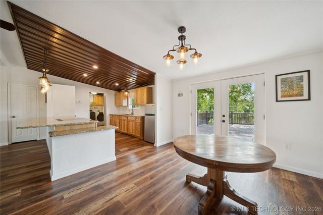 104500 S 4095 Road, Henryetta, OK 74437