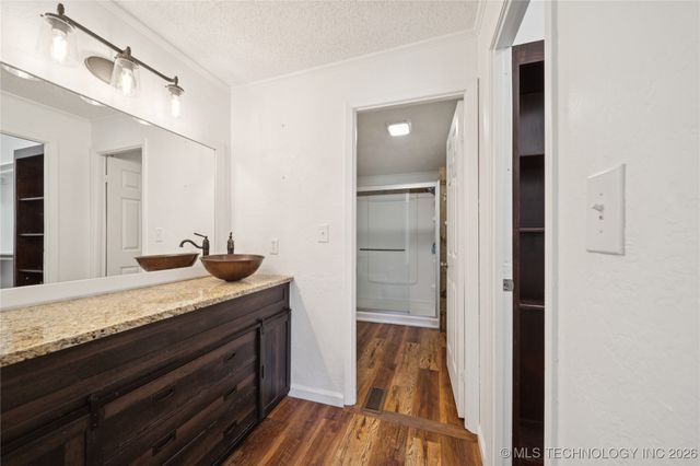 104500 S 4095 Road, Henryetta, OK 74437