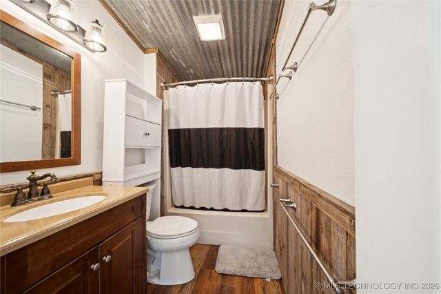 104500 S 4095 Road, Henryetta, OK 74437