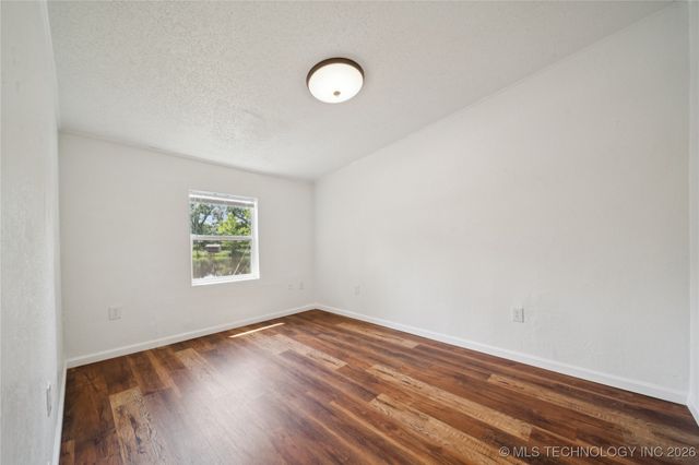 104500 S 4095 Road, Henryetta, OK 74437