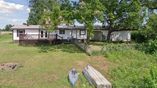 104500 S 4095 Road, Henryetta, OK 74437
