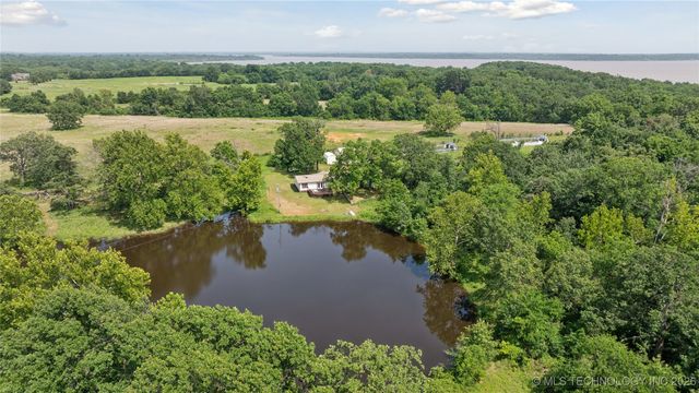 104500 S 4095 Road, Henryetta, OK 74437