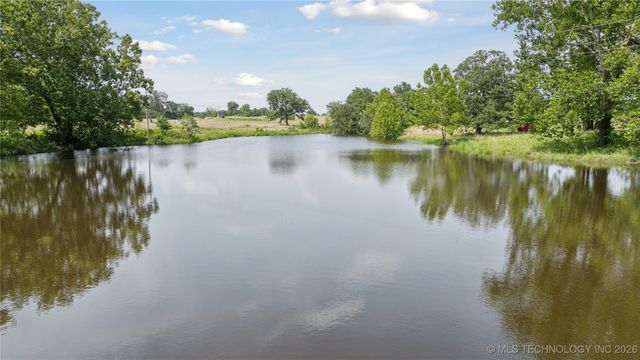 104500 S 4095 Road, Henryetta, OK 74437