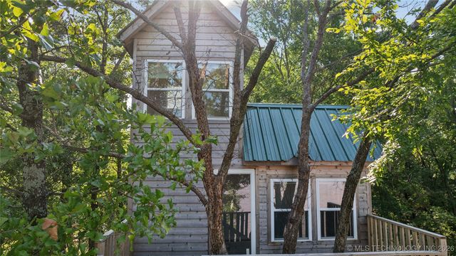 104500 S 4095 Road, Henryetta, OK 74437