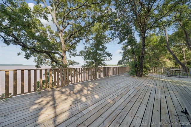 104500 S 4095 Road, Henryetta, OK 74437