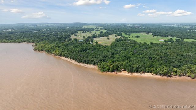 104500 S 4095 Road, Henryetta, OK 74437