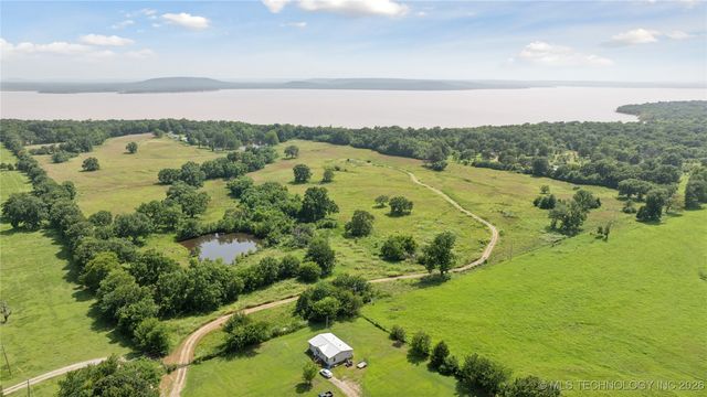 104500 S 4095 Road, Henryetta, OK 74437