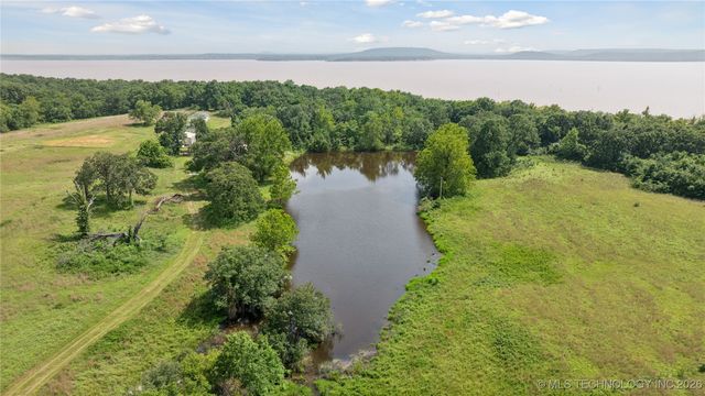 104500 S 4095 Road, Henryetta, OK 74437